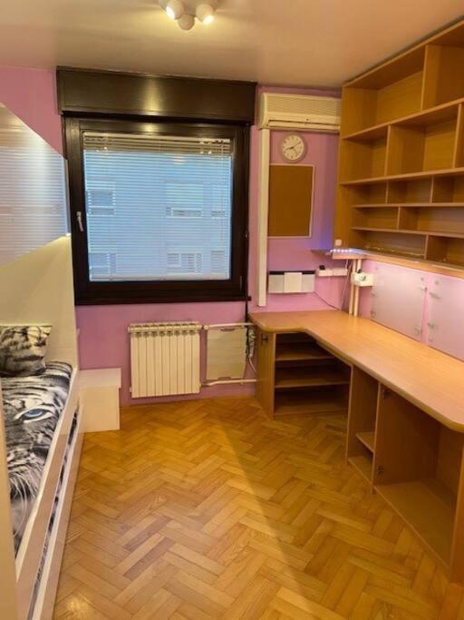 Appartement Self Check-In Studio With Wi-Fi And Parking Place à Zagreb Extérieur photo